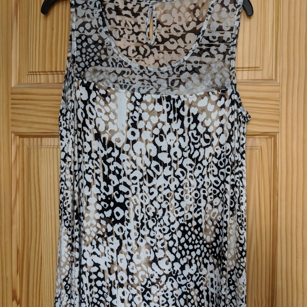 Sleeveless top never worn